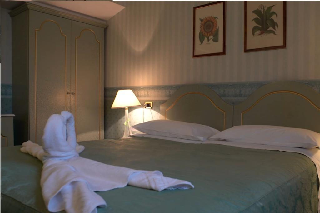Hotel Bentivoglio Residenza D'Epoca Extérieur photo