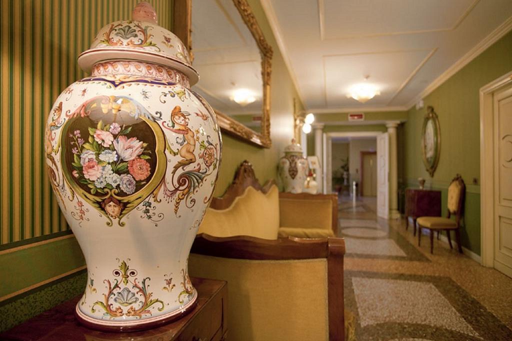 Hotel Bentivoglio Residenza D'Epoca Extérieur photo